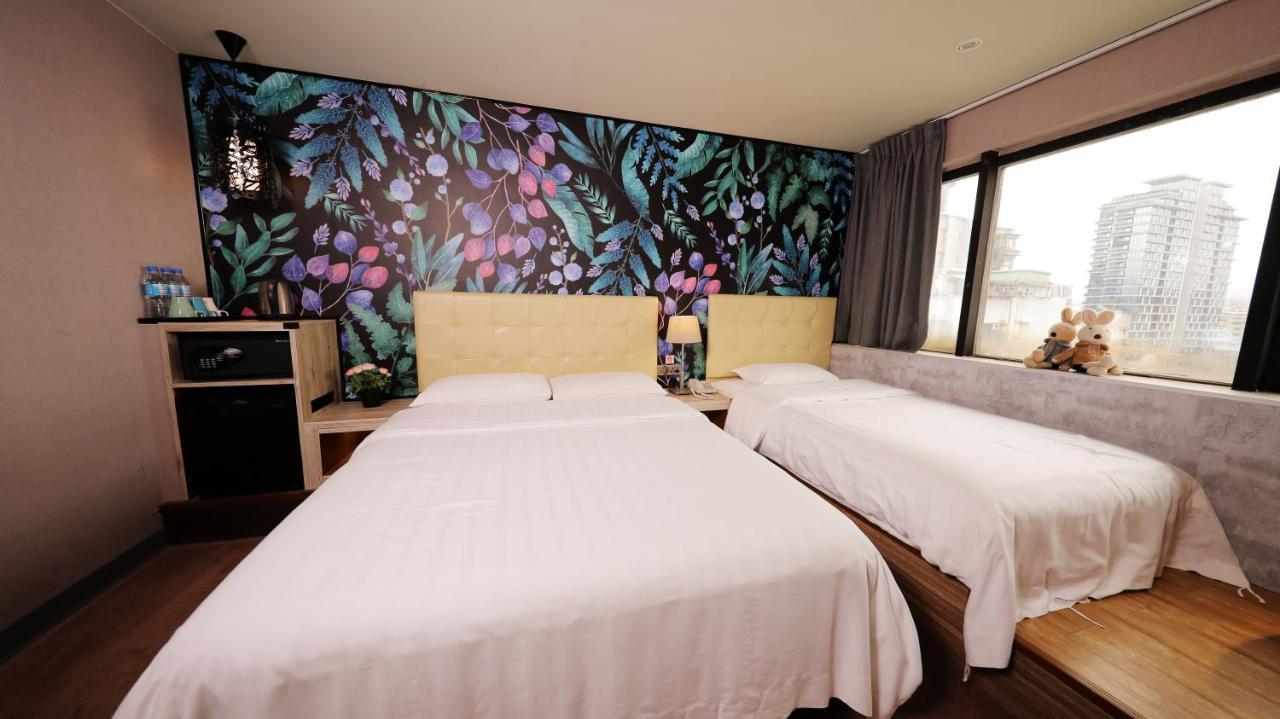 Urtrip Hotel Taipei Esterno foto