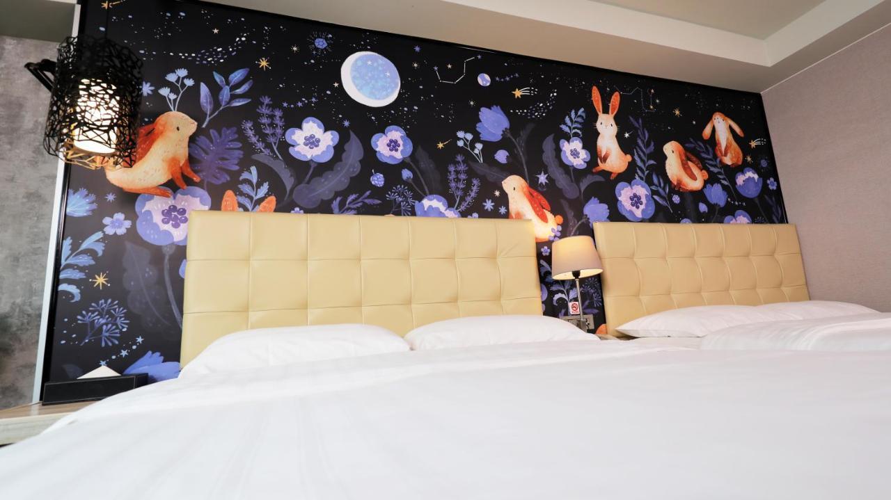 Urtrip Hotel Taipei Esterno foto