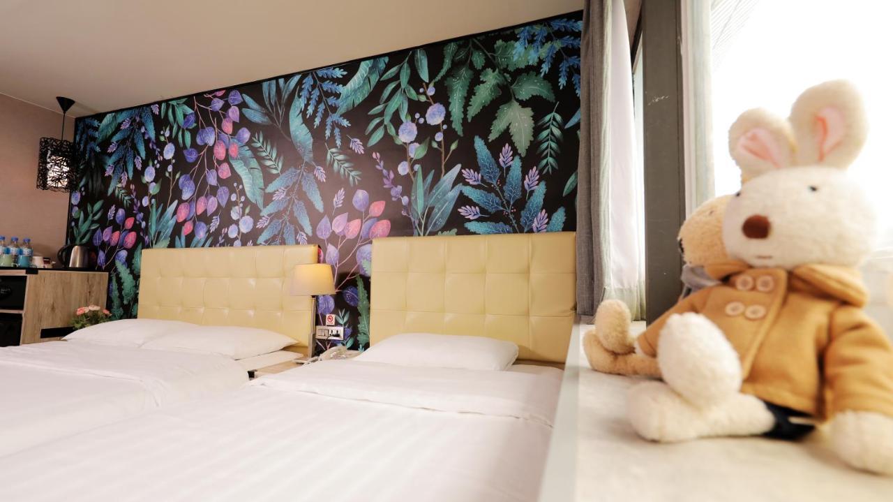 Urtrip Hotel Taipei Esterno foto