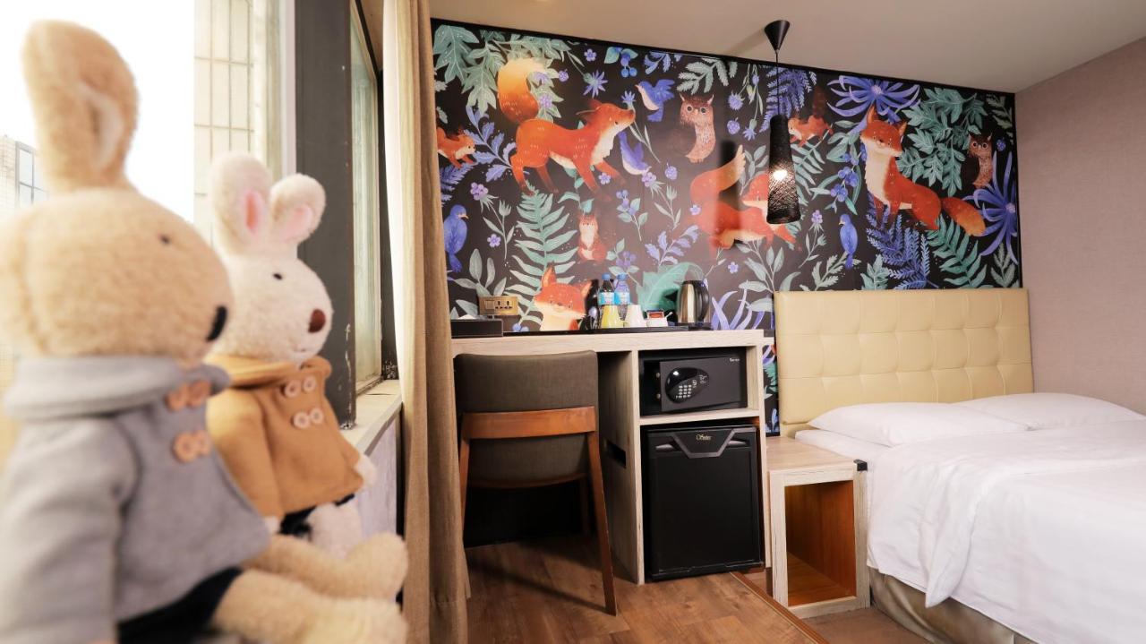 Urtrip Hotel Taipei Esterno foto