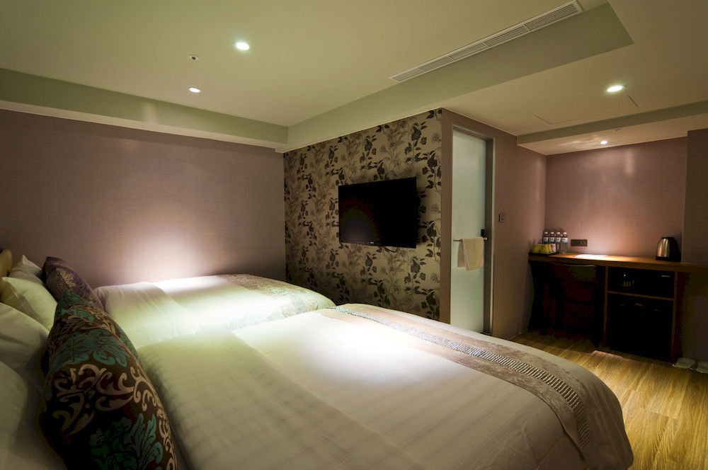 Urtrip Hotel Taipei Esterno foto