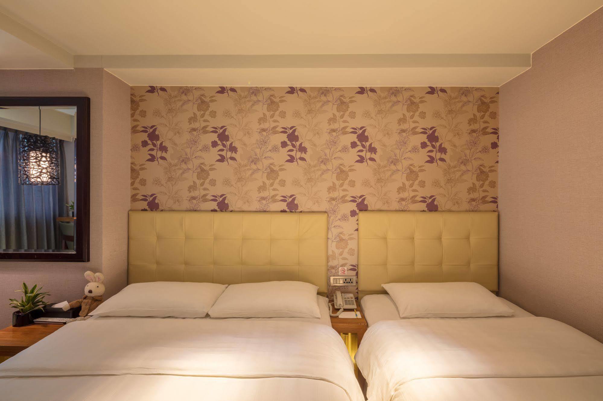 Urtrip Hotel Taipei Esterno foto