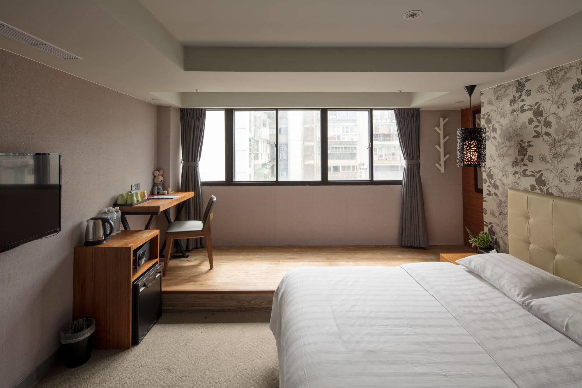Urtrip Hotel Taipei Esterno foto